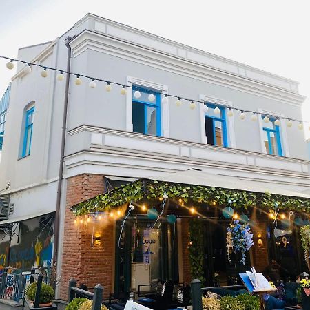 Lovely Guest House Tbilisi Bagian luar foto