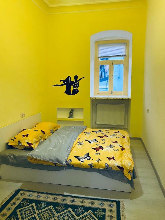 Lovely Guest House Tbilisi Bagian luar foto